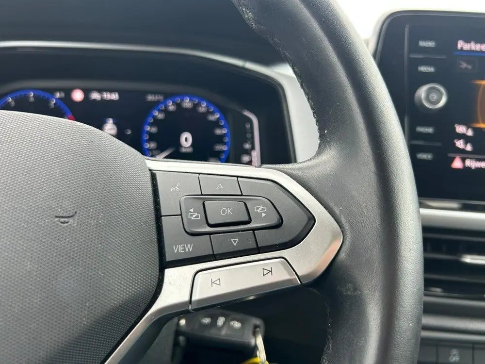 Volkswagen T-Roc 1.0 TSI LIFE. CARPLAY, ACC, NAVI uit 2022, foto 17