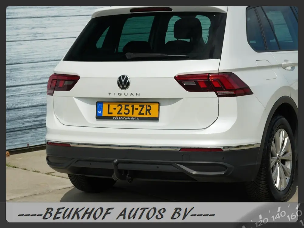 Volkswagen Tiguan 1.5 TSI Carplay Trekhaak Adapt Cruise Pdc uit 2021, foto 3