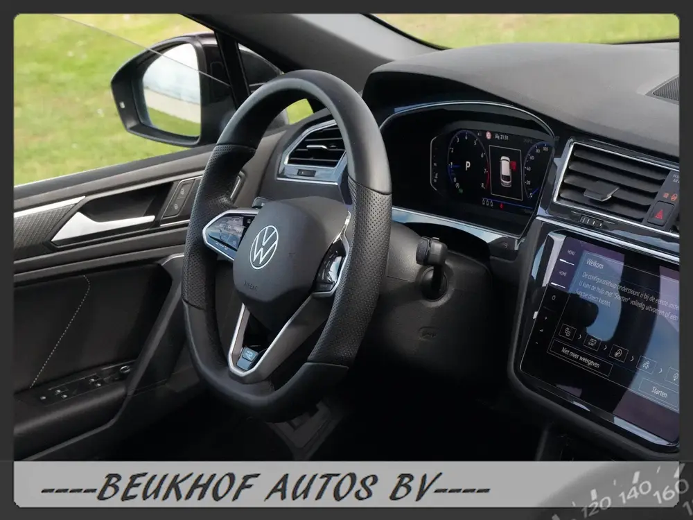 Volkswagen Tiguan 1.5 TSI R-Line Business+ Trekhaak Pano Cam uit 2021, foto 15