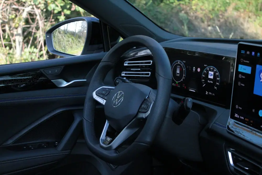 Volkswagen Tiguan 1.5 eHybrid R-Line Business | IQ | Pano | uit 2025, foto 17