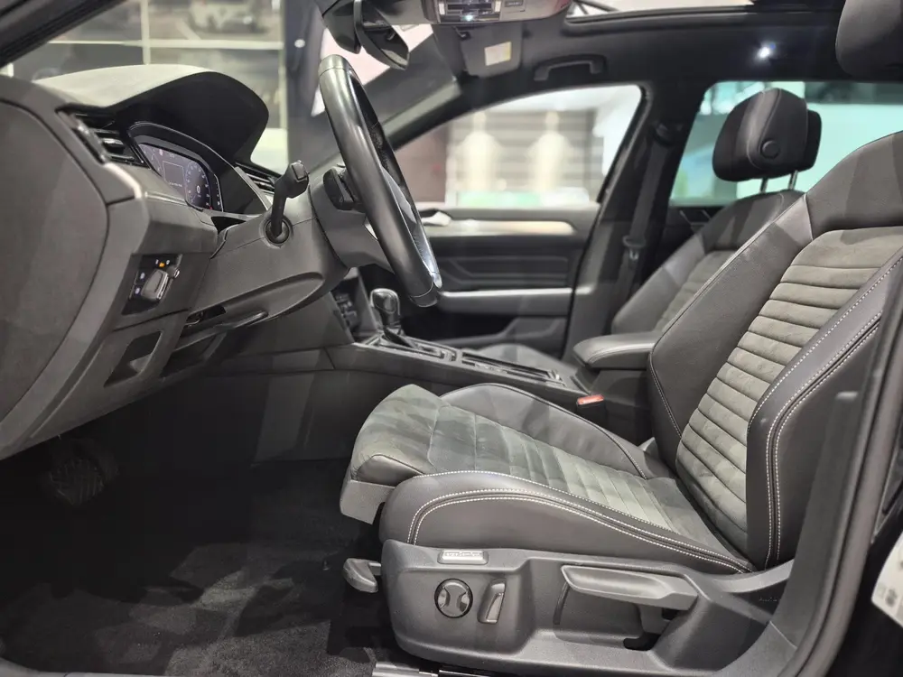 Volkswagen Passat Variant 1.5 TSI Elegance Business R | Pano uit 2021, foto 6