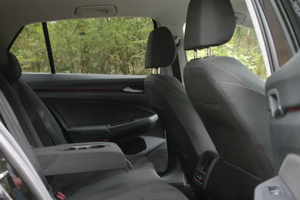 Volkswagen Golf 1.4 eHybrid Style | IQ | Carplay | Ambient | uit 2022, foto 18