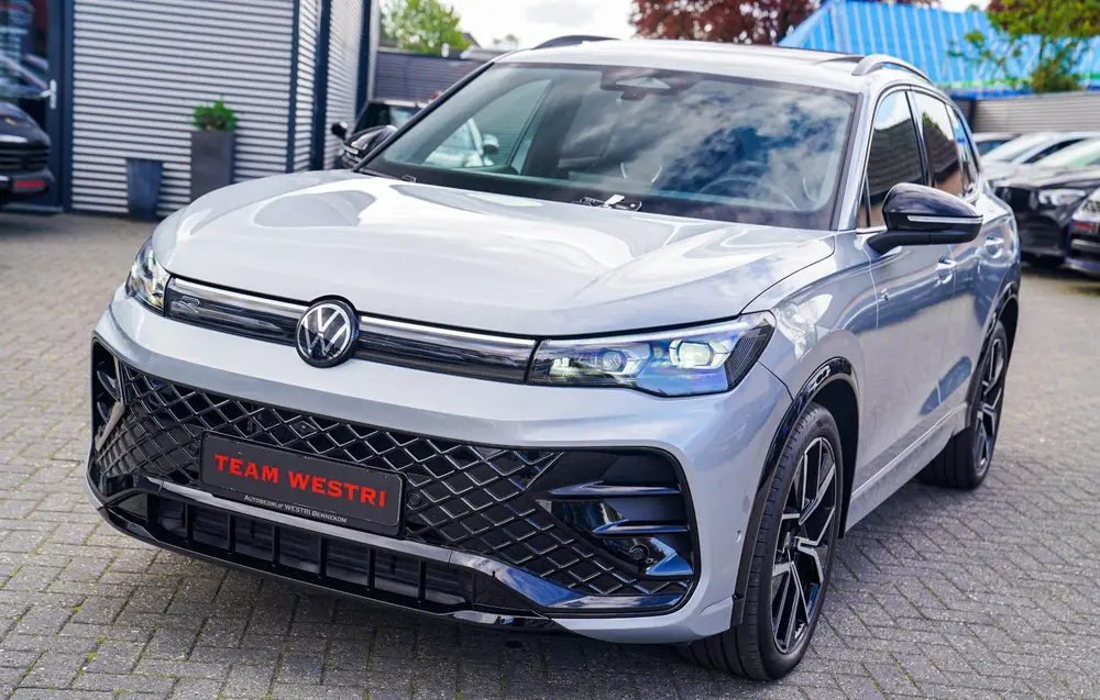 Volkswagen Tiguan 1.5 eTSI R-Line Edition | 360 camera | Mas uit 2025, foto 5