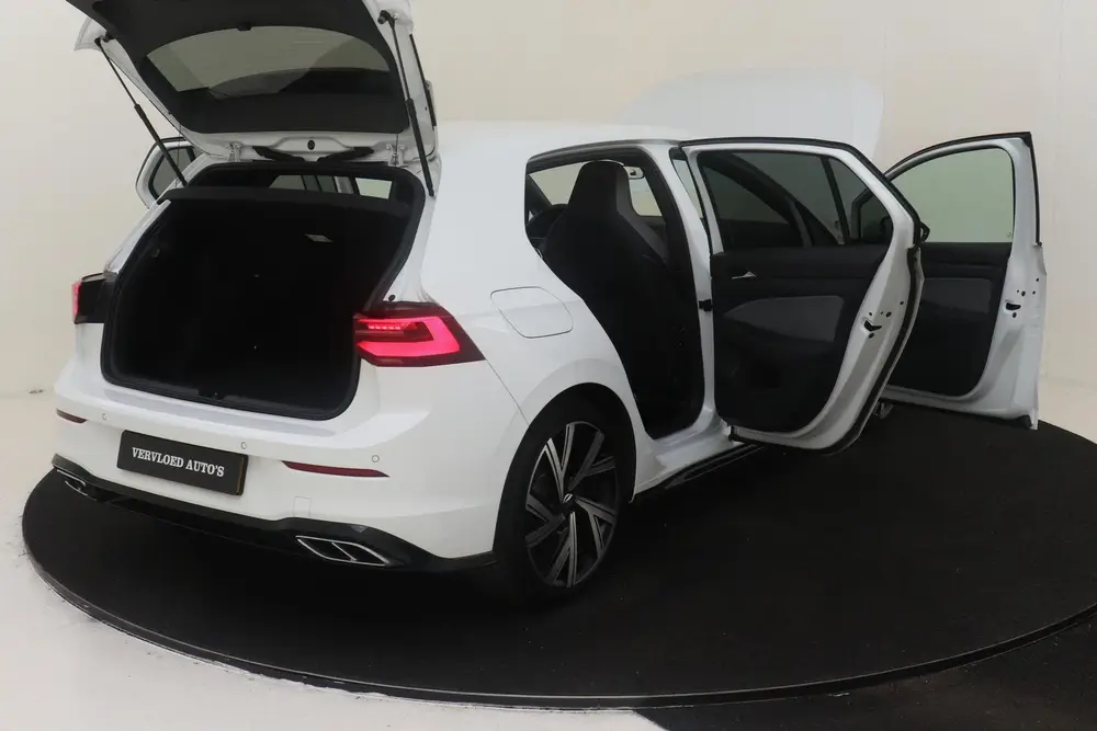 Volkswagen Golf 1.5 eTSI R-LINE -MATRIX.LED|STOEL/STUURVERW. uit 2022, foto 19