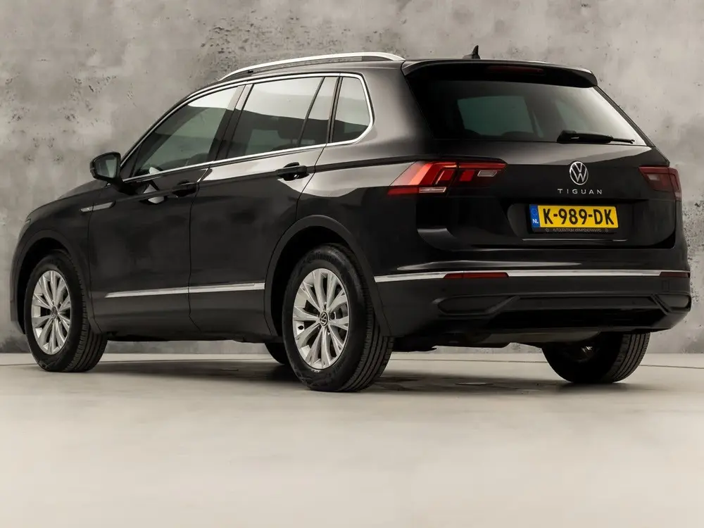 Volkswagen Tiguan 1.5 TSI Life Sport 150Pk Automaat (VIRTUAL uit 2020, foto 3