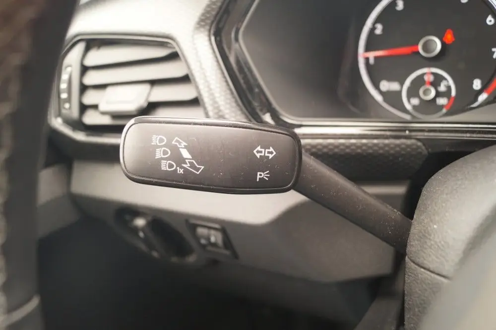 Volkswagen T-Cross 1.0 TSI Life -LEER-NAVI-PDC-CAM uit 2023, foto 19