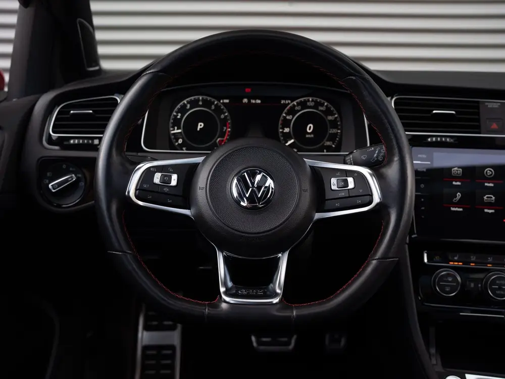 Volkswagen Golf 2.0 TSI GTI Performance Alcantara Camera VOL uit 2020, foto 19