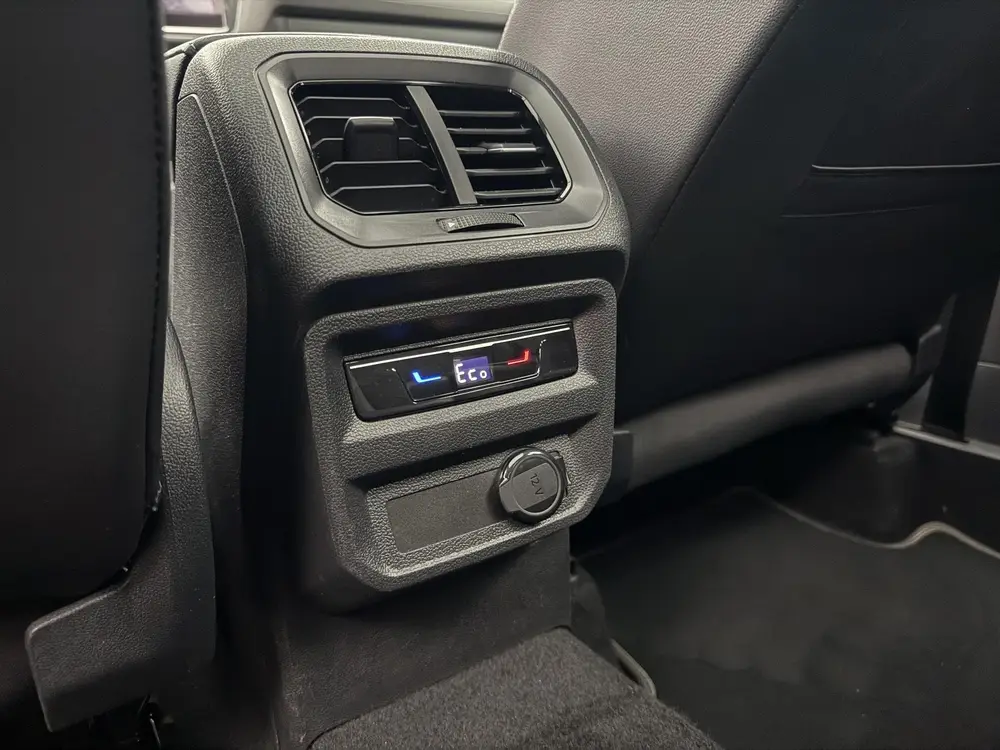 Volkswagen Tiguan 1.4 TSI eHybrid R-Line Business+ Trekhaak uit 2022, foto 19