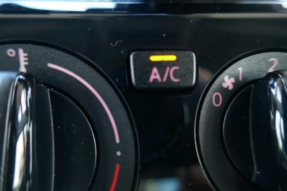 Volkswagen UP 1.0 AIRCO / NL-AUTO uit 2021, foto 11