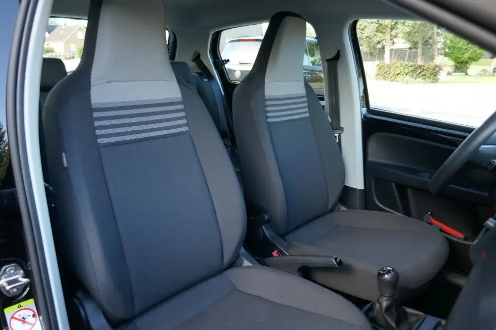 Volkswagen UP 1.0 AIRCO / NL-AUTO uit 2021, foto 13