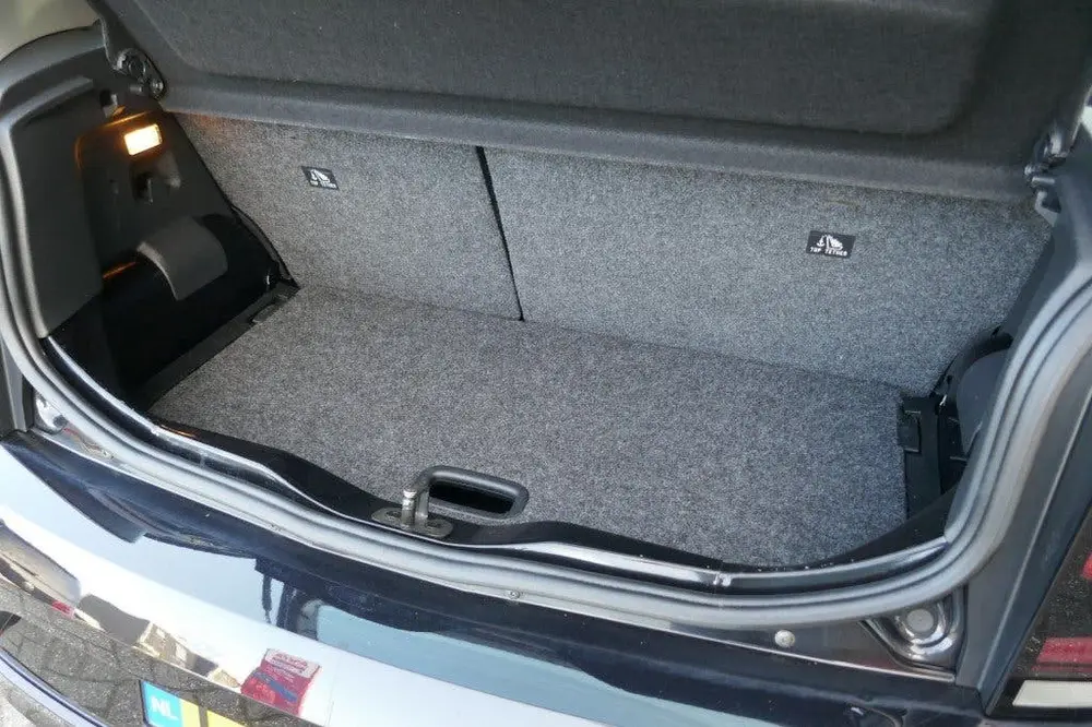 Volkswagen UP 1.0 AIRCO / NL-AUTO uit 2021, foto 14