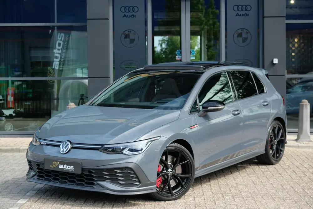 Volkswagen Golf 8 GTI Clubsport 2.0 TSI 300pk Panoramadak IQ uit 2022, foto 4
