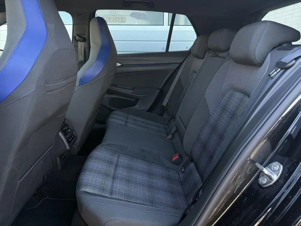 Volkswagen Golf 1.4 eHybrid GTE 315pk! NAP! IQ LIGHTS/PANORA uit 2022, foto 11