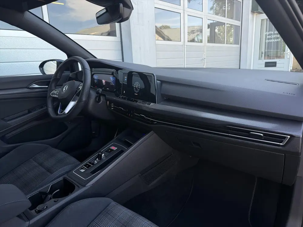 Volkswagen Golf 1.4 eHybrid GTE 315pk! NAP! IQ LIGHTS/PANORA uit 2022, foto 14