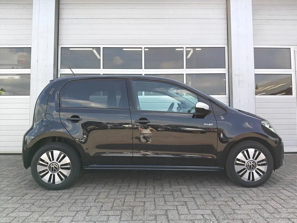 Volkswagen E-Up! Elektromotor 82pk 5D uit 2022, foto 3