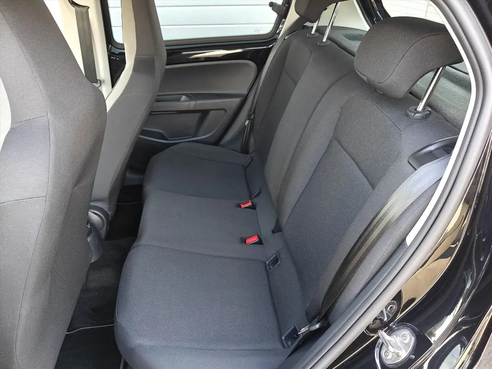 Volkswagen E-Up! Elektromotor 82pk 5D uit 2022, foto 9