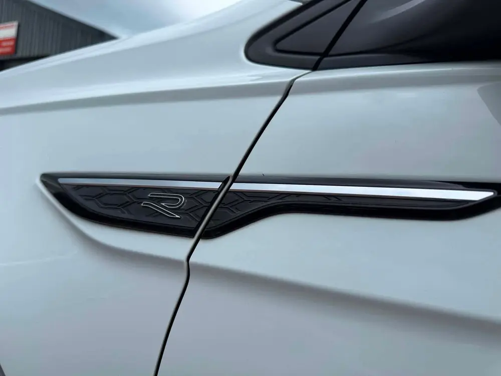 Volkswagen Taigo 1.5 TSI R-Line Business uit 2023, foto 18