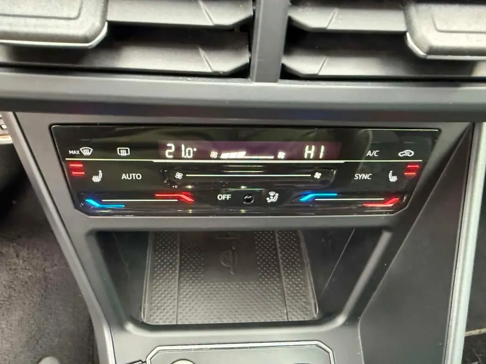 Volkswagen Taigo 1.5 TSI R-Line Business uit 2023, foto 9