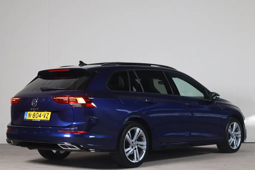Volkswagen Golf Variant 1.5 TSI R-Line - NL- Auto! Elek.Trek uit 2022, foto 2