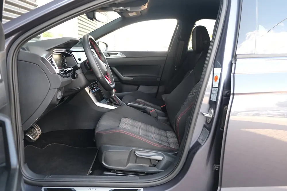 Volkswagen Polo 2.0 TSI GTI 207PK DSG Facelift IQ Matrix Led uit 2022, foto 15