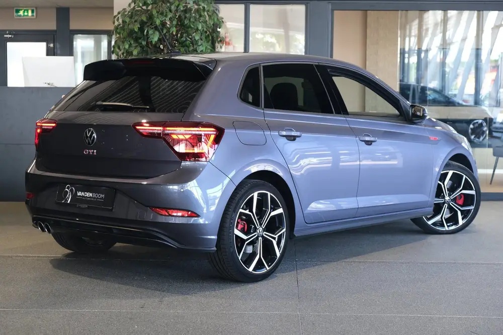 Volkswagen Polo 2.0 TSI GTI 207PK DSG Facelift IQ Matrix Led uit 2022, foto 2