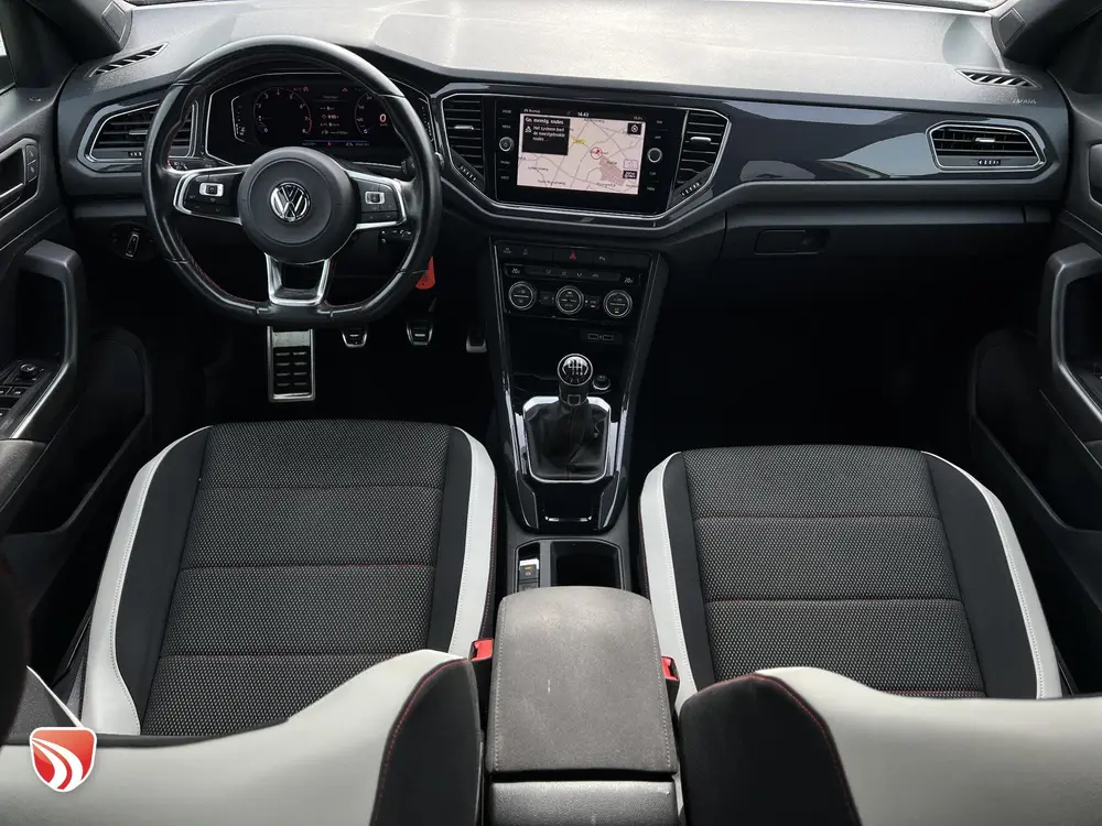 Volkswagen T-Roc 1.0 TSI Sport 116pk | Virtual | LED | 1e Ei uit 2019, foto 2