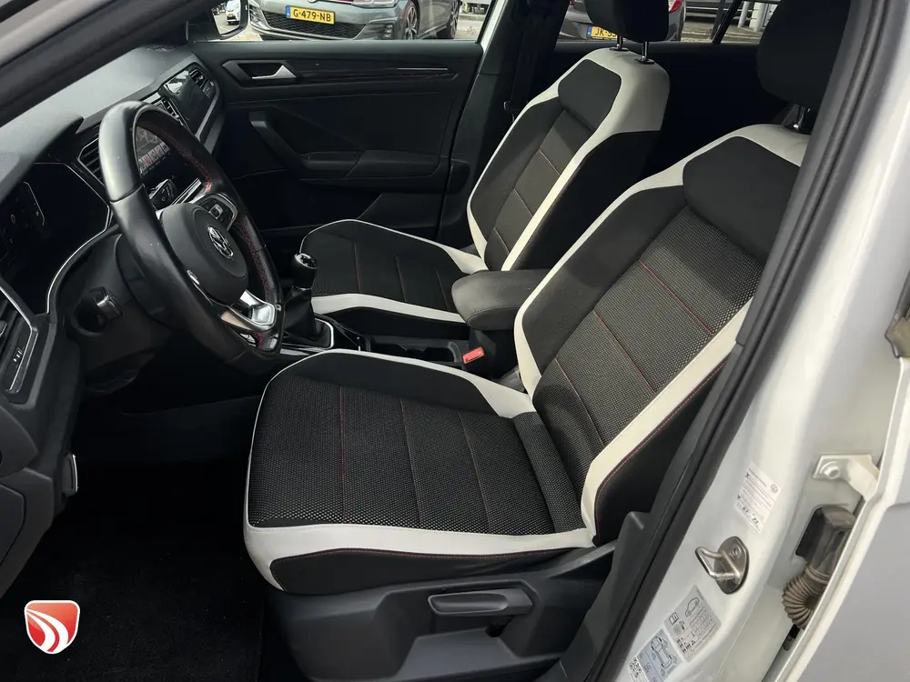Volkswagen T-Roc 1.0 TSI Sport 116pk | Virtual | LED | 1e Ei uit 2019, foto 3