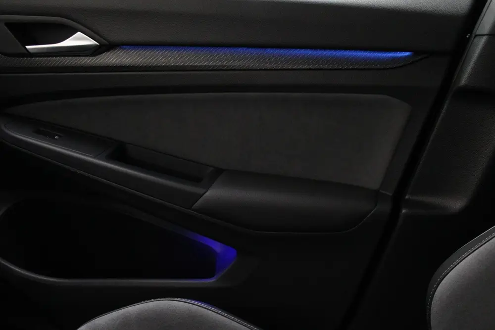 Volkswagen Golf 1.5 eTSI R-Line | Trekhaak | LED| Virtual | uit 2021, foto 16