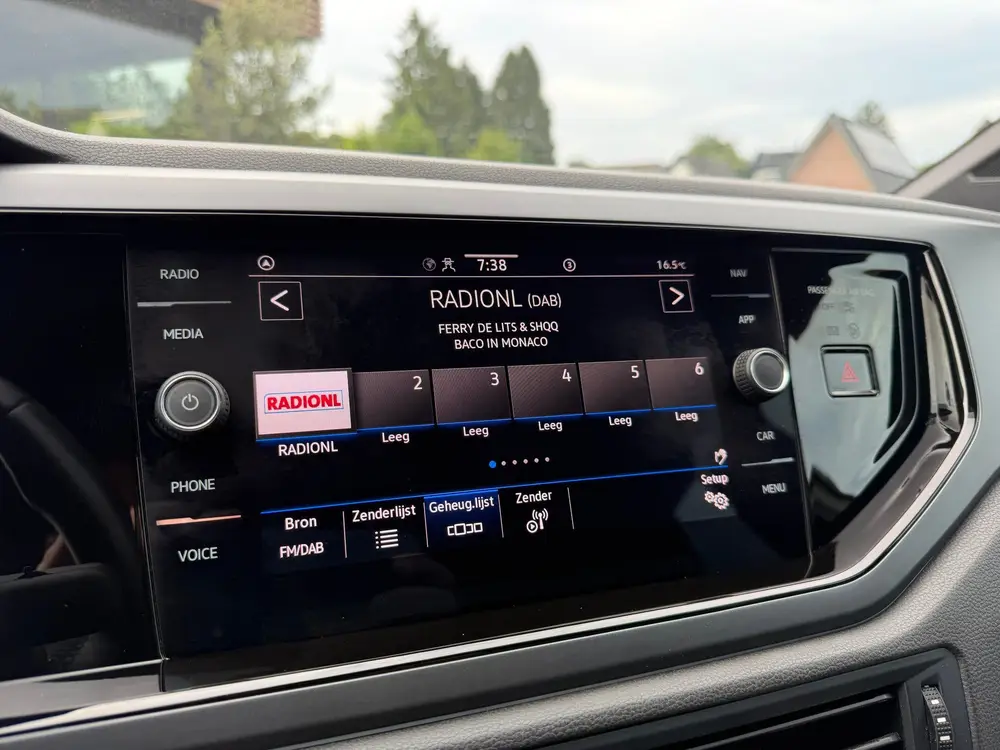 VOLKSWAGEN TAIGO 1.0 TSI 110pk R-Line (bj 2022, automaat) uit 2022, foto 18