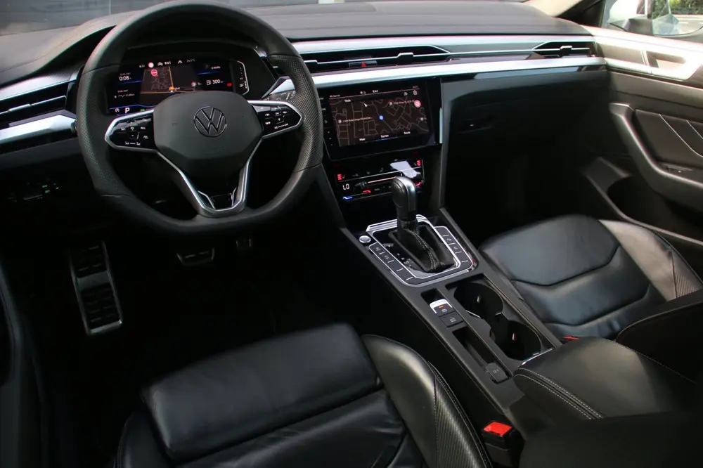 Volkswagen Arteon Shooting Brake 2.0 TSI R-Line Business+ uit 2021, foto 8