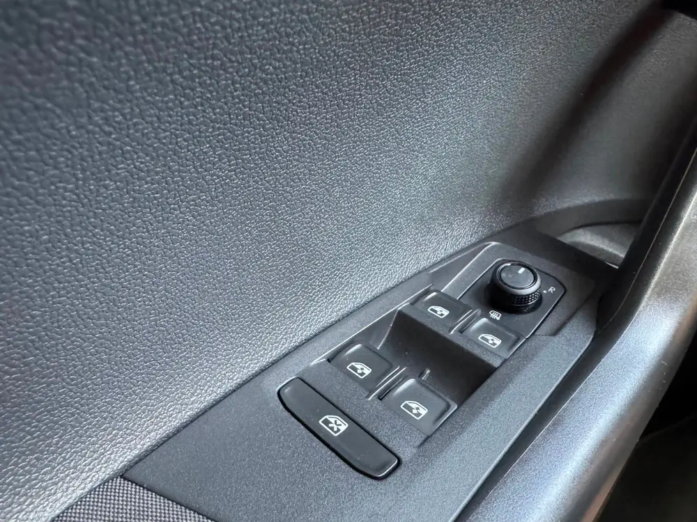 Volkswagen Polo 1.0 TSI Comfortline Navigatie PDC PDC Clima uit 2019, foto 18