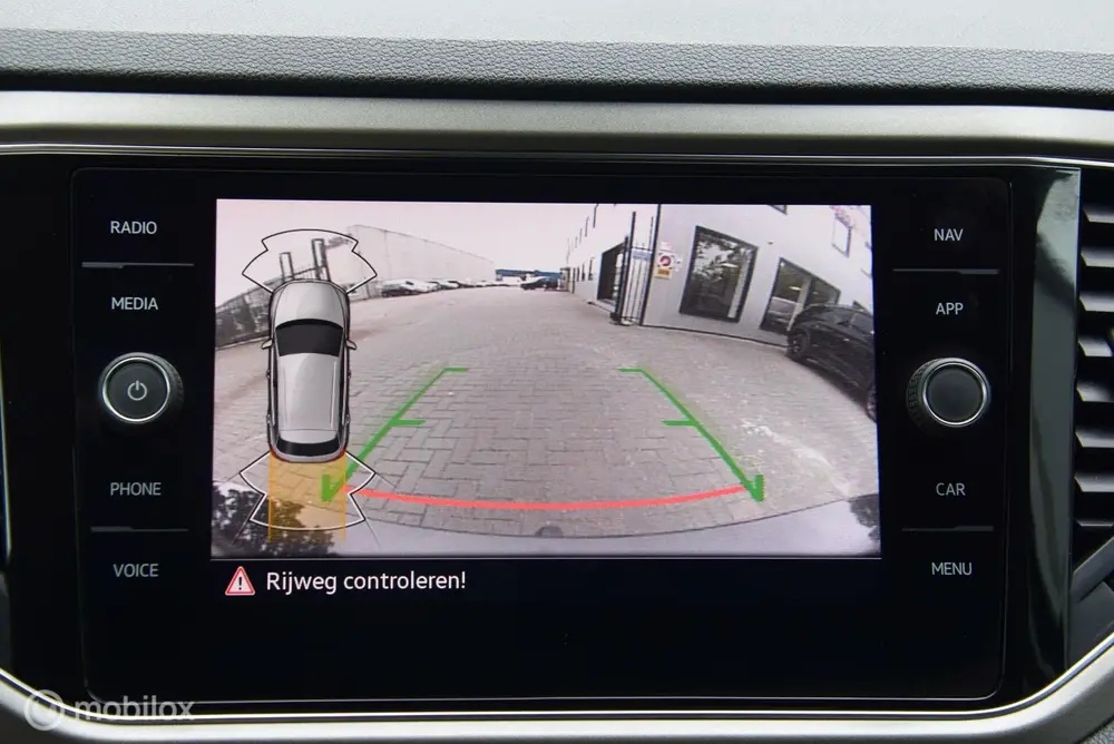 Volkswagen T-Roc 1.5 TSI Style Business Trekhaak Carplay Ada uit 2021, foto 19
