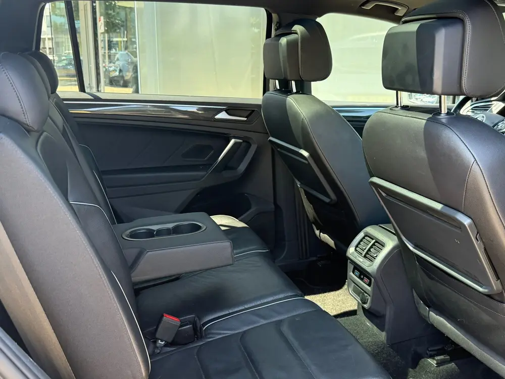 Volkswagen Tiguan Allspace 1.5 TSI Highline R-Line 7pers Pan uit 2021, foto 11