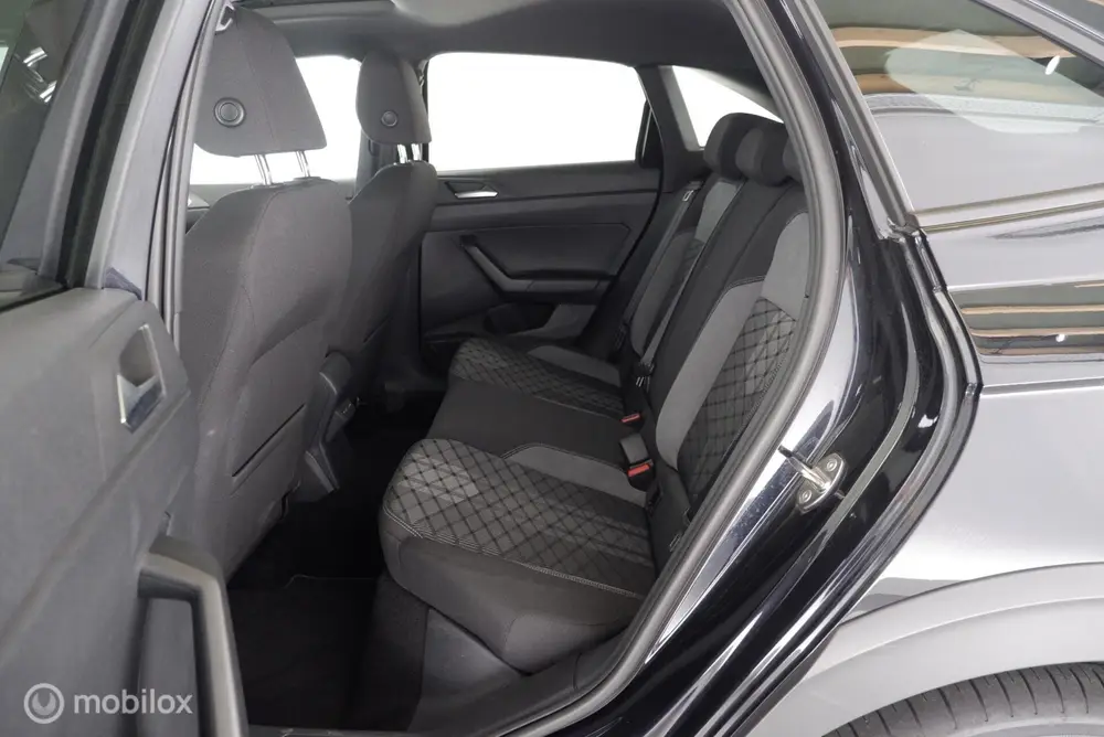 Volkswagen Taigo 1.0 TSI Automaat R-Line panorama|IQ|led|dab uit 2025, foto 12