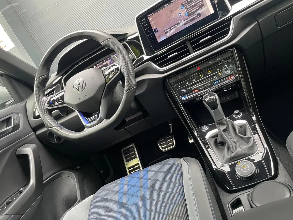 Volkswagen T-Roc R AKRA PANO SFEER CARPLAY CAMERA DIGITAAL C uit 2023, foto 9
