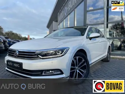 Volkswagen Passat 1.6 TDI Highline Business R | DSG | Panora uit 2019