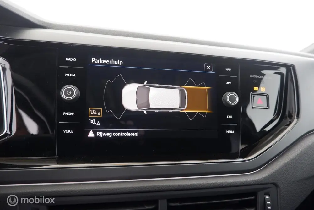 Volkswagen Taigo 1.0 TSI Automaat R-Line panorama|IQ|led|dab uit 2025, foto 10