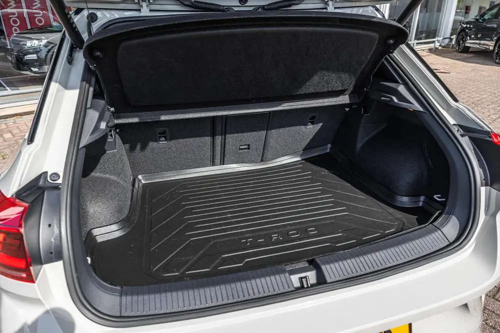 Volkswagen T-Roc 1.0 TSI 115pk R-Line Edition | Trekhaak | C uit 2025, foto 18