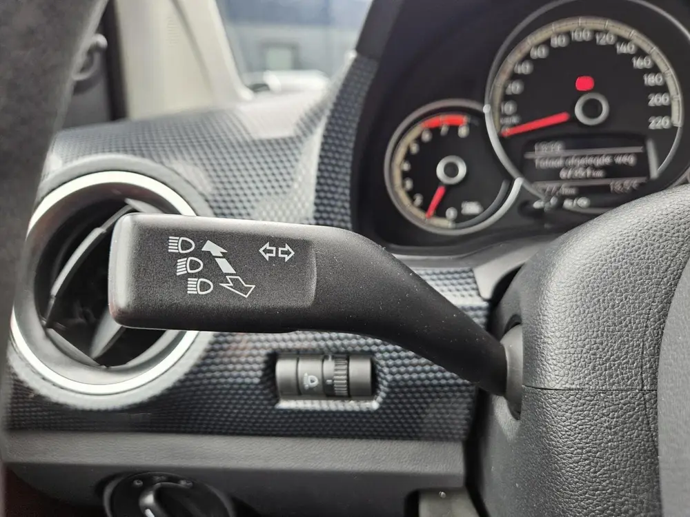 Volkswagen Up! 1.0 uit 2022, foto 14