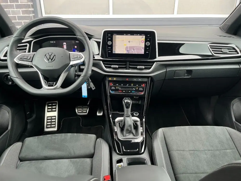 Volkswagen T-Roc 1.5 TSi DSG R-LINE - AFN. TREKH. - CAMERA uit 2025, foto 5