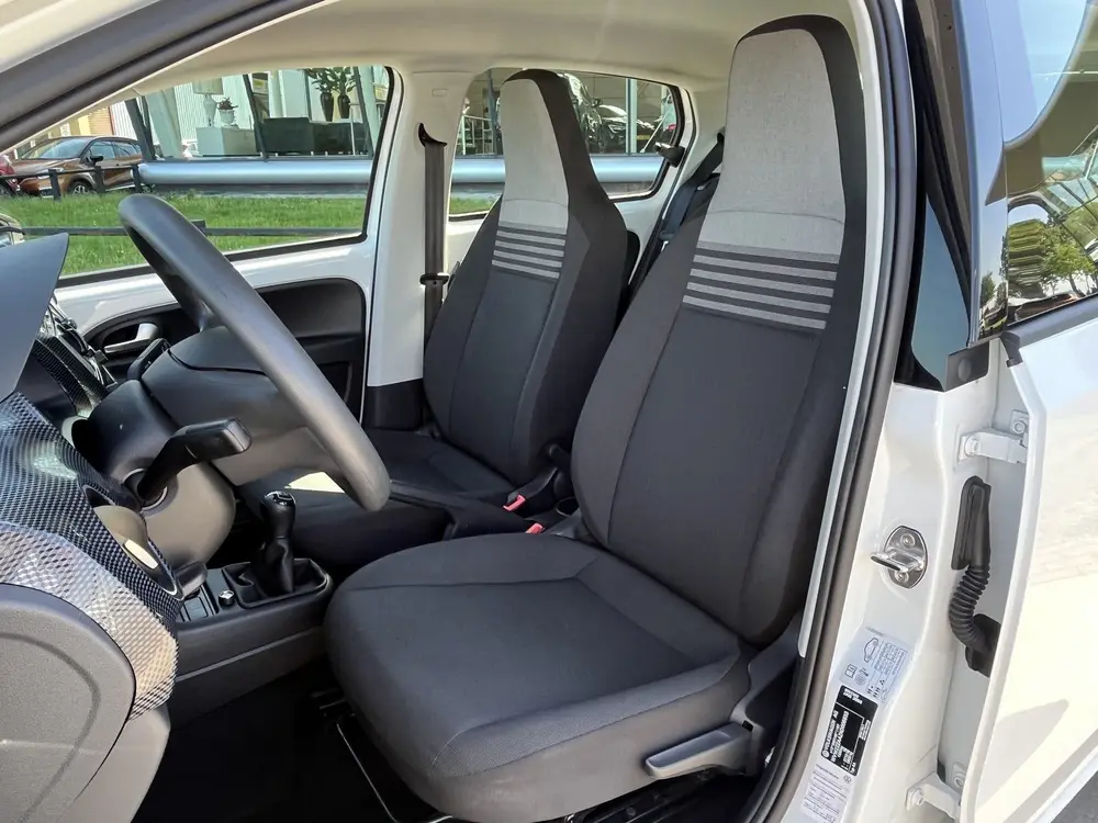 Volkswagen Up! 1.0 (bj 2021) uit 2021, foto 12