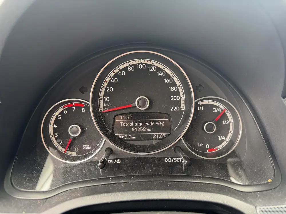 Volkswagen Up! 1.0 BTW verrekenbaar / Lane Assist / NAP uit 2021, foto 14