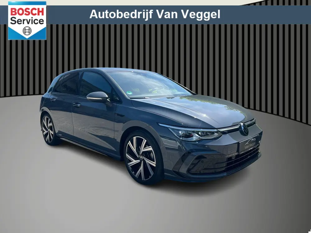 Volkswagen Golf 1.0 eTSI R line camera, virtual cockpit, cru uit 2024