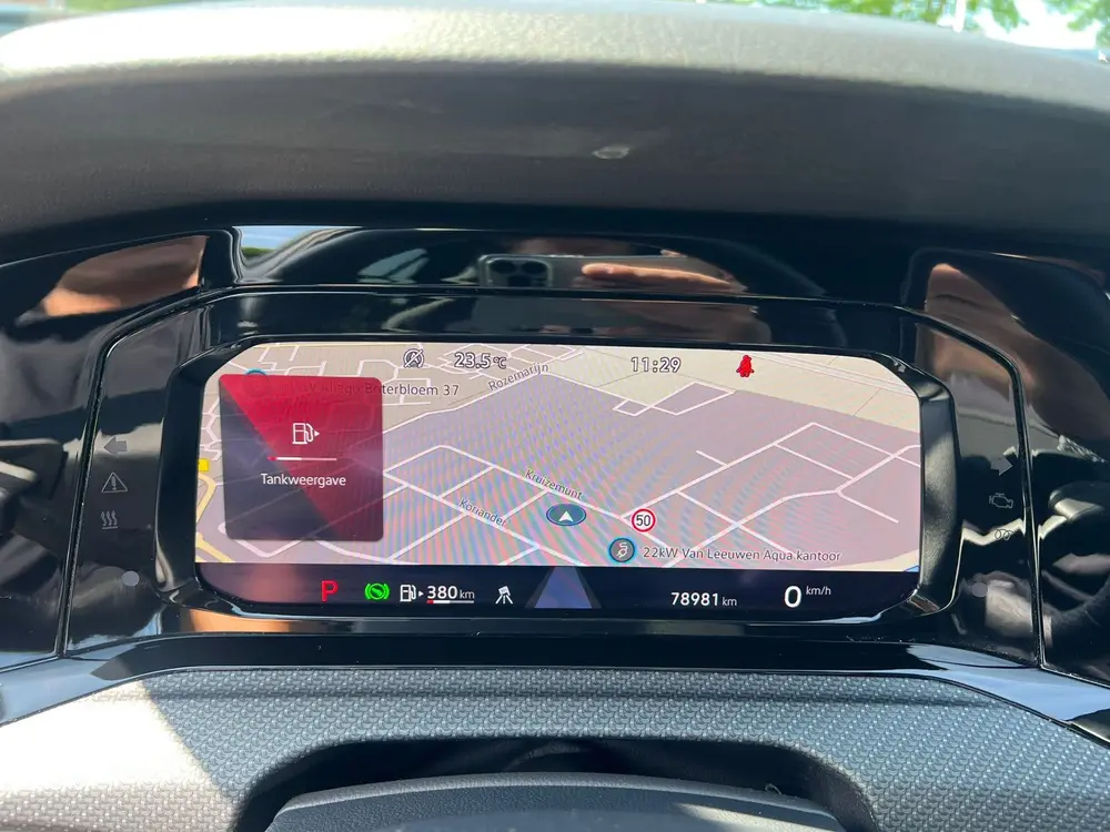 Volkswagen Golf 1.0 eTSI R line camera, virtual cockpit, cru uit 2024, foto 10
