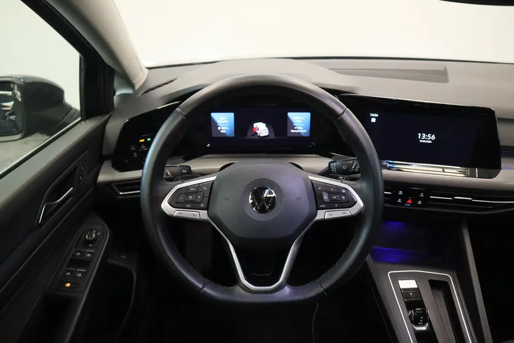 Volkswagen Golf 1.4 eHybrid Style Panoramadak Stoelverwarmin uit 2021, foto 7