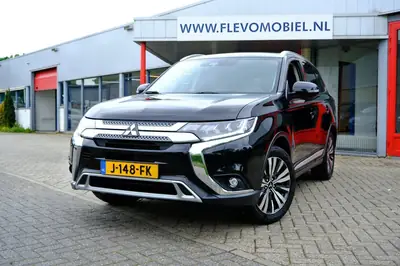 Mitsubishi Outlander 2.0 2WD Limited+ 7-pers Aut. Pano|Leder uit 2020