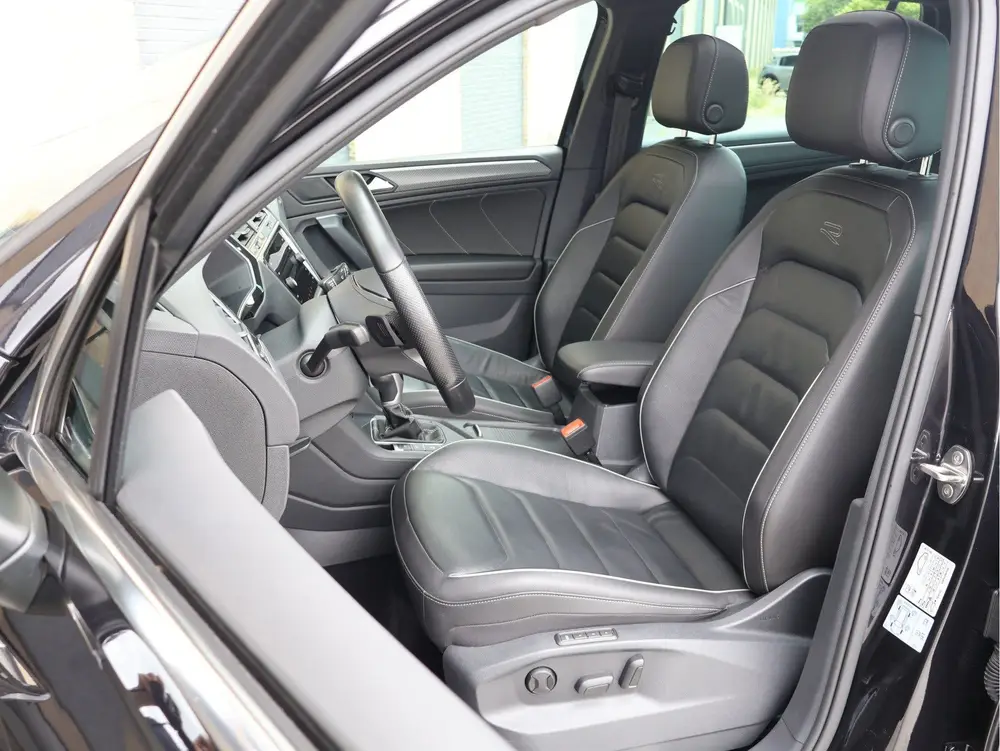 Volkswagen Tiguan 1.4 TSI 150PK R-Line Pano | IQ.Light | HUD uit 2021, foto 8