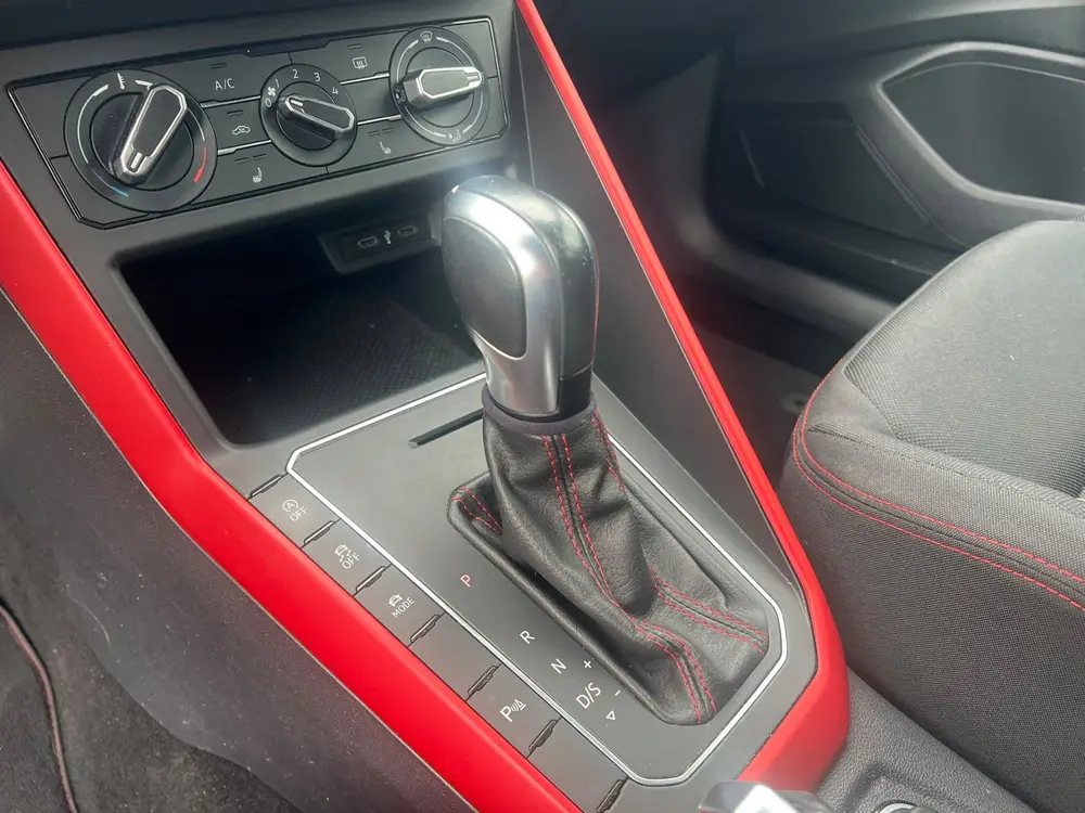 Volkswagen Polo 2.0 TSI GTI cruise, airco, stoelverw uit 2020, foto 11