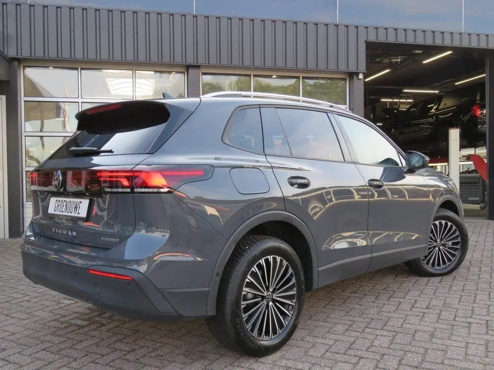 Volkswagen Tiguan 1.5 eHybrid 204pk Life / Trekhaak wegklap. uit 2025, foto 12