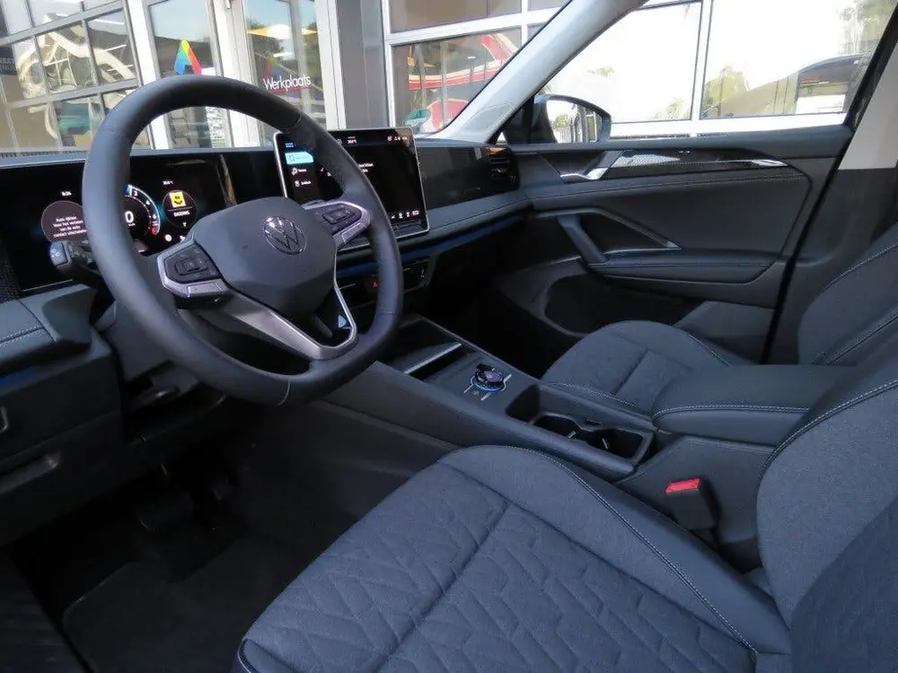 Volkswagen Tiguan 1.5 eHybrid 204pk Life / Trekhaak wegklap. uit 2025, foto 7
